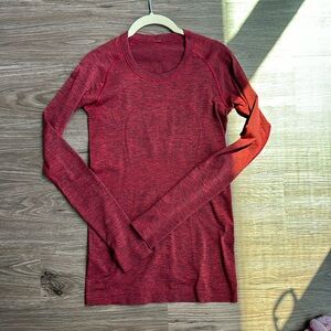 Long sleeve lululemon top